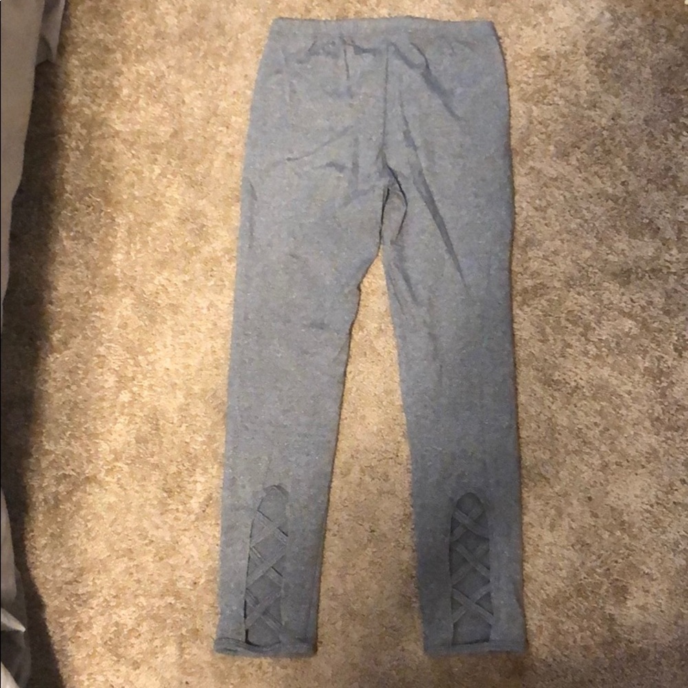 Cut out leggings